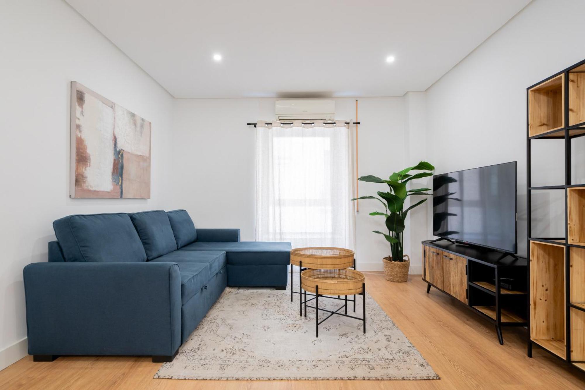 Apartamento Reformado En La Gran Via Alquiler Temporal Madrid Exterior foto